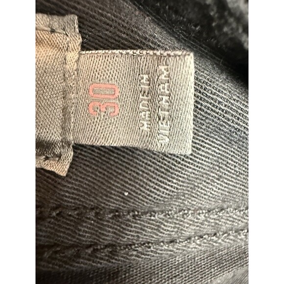 Torrid Womens Black Cuffed Shorts Size 30 - Picture 6 of 9